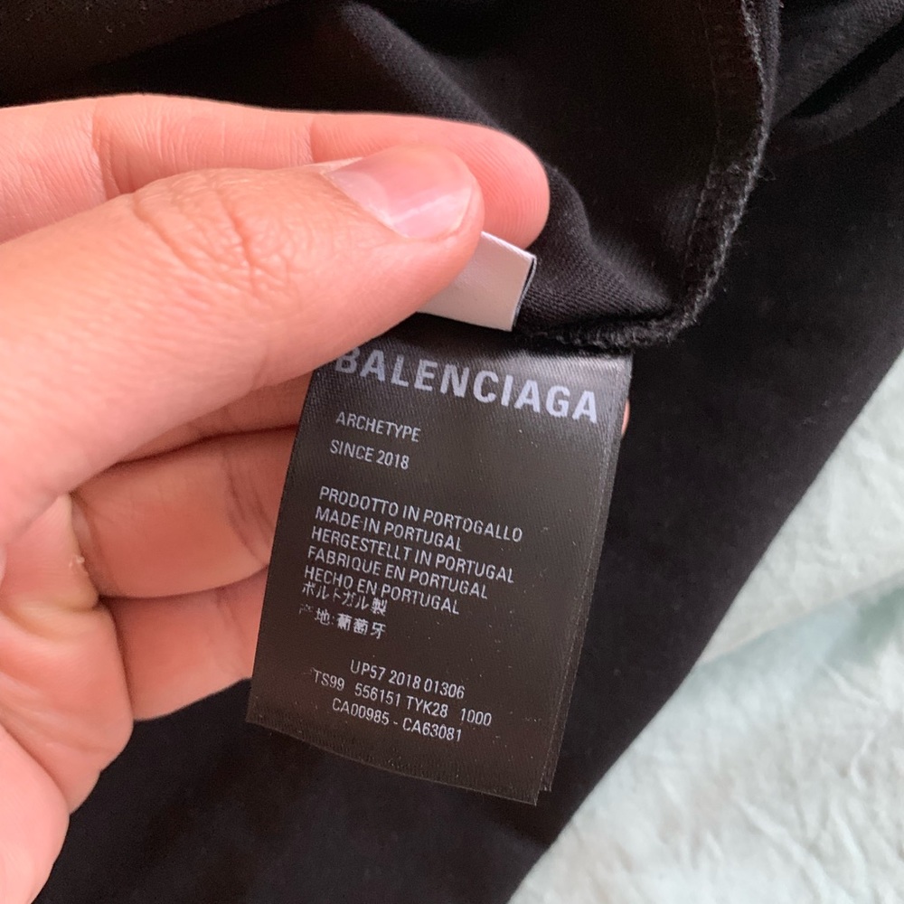 Balenciaga logo t-shirt SS19 new collection. - Picture 4 of 5